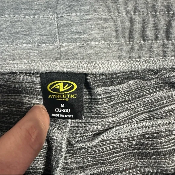 Athletic gray sweatpants size M - Picture 2 of 4